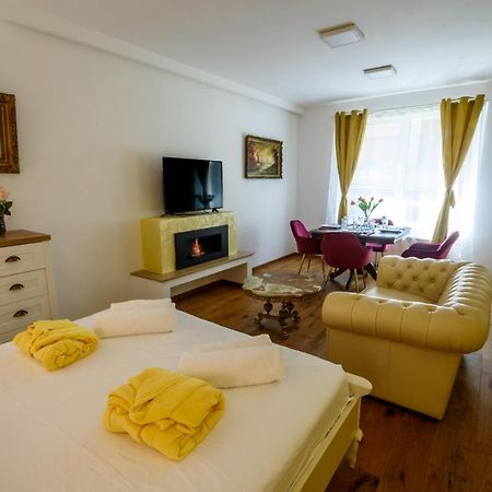 Ultracentral Luxury Apartment Kaloşvar Dış mekan fotoğraf