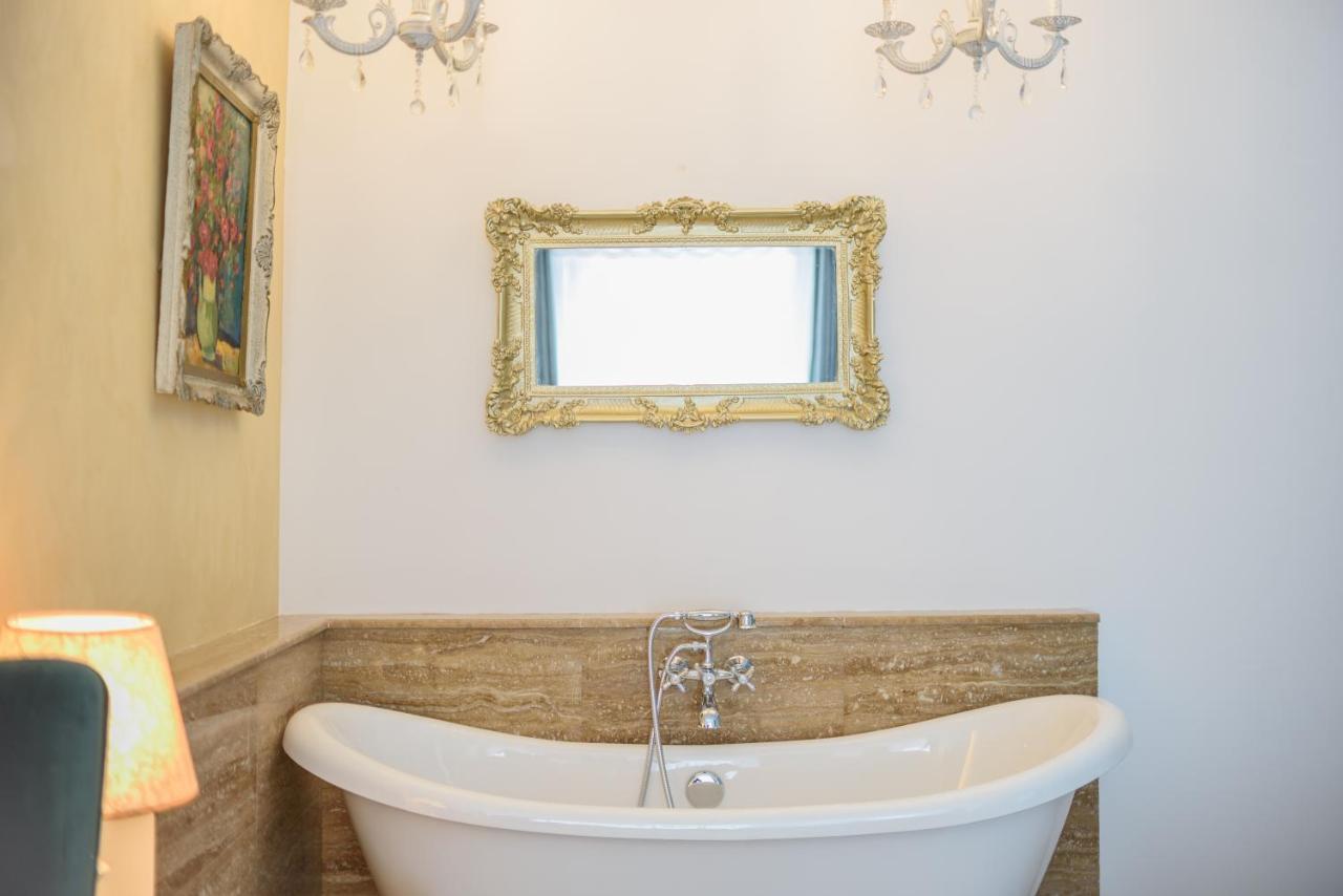 Ultracentral Luxury Apartment Kaloşvar Dış mekan fotoğraf